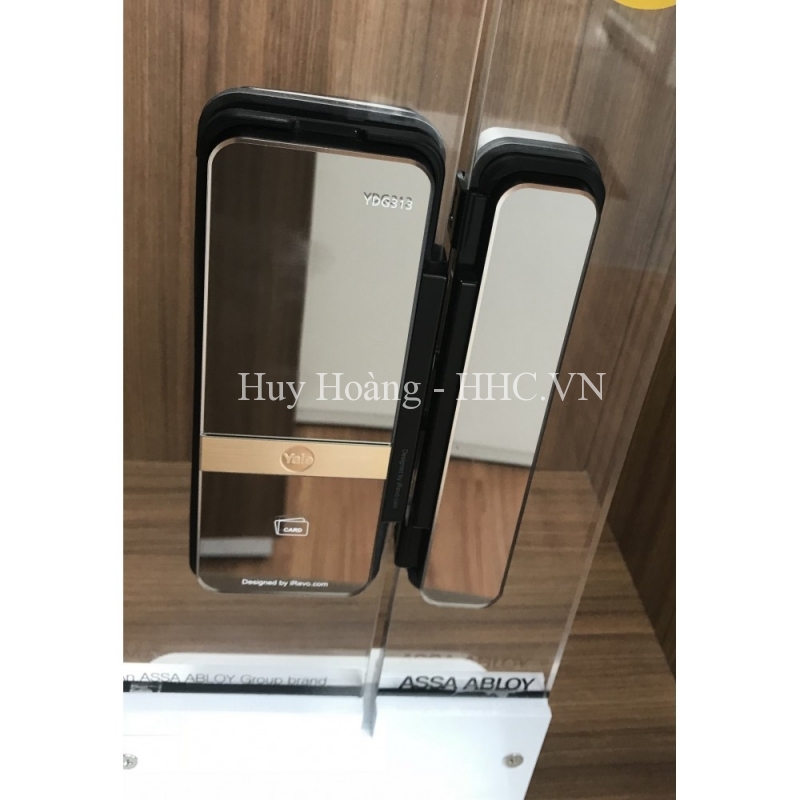 1-5972.jpg Khóa Điện Tử Yale YDG313 Thẻ Từ Cửa Kính - Ảnh 1